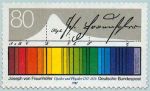 słoneczne widmo na znaczku pocztowym
