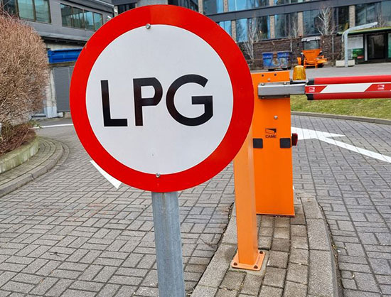 zakaz wjazdu samochodów napędzanych LPG